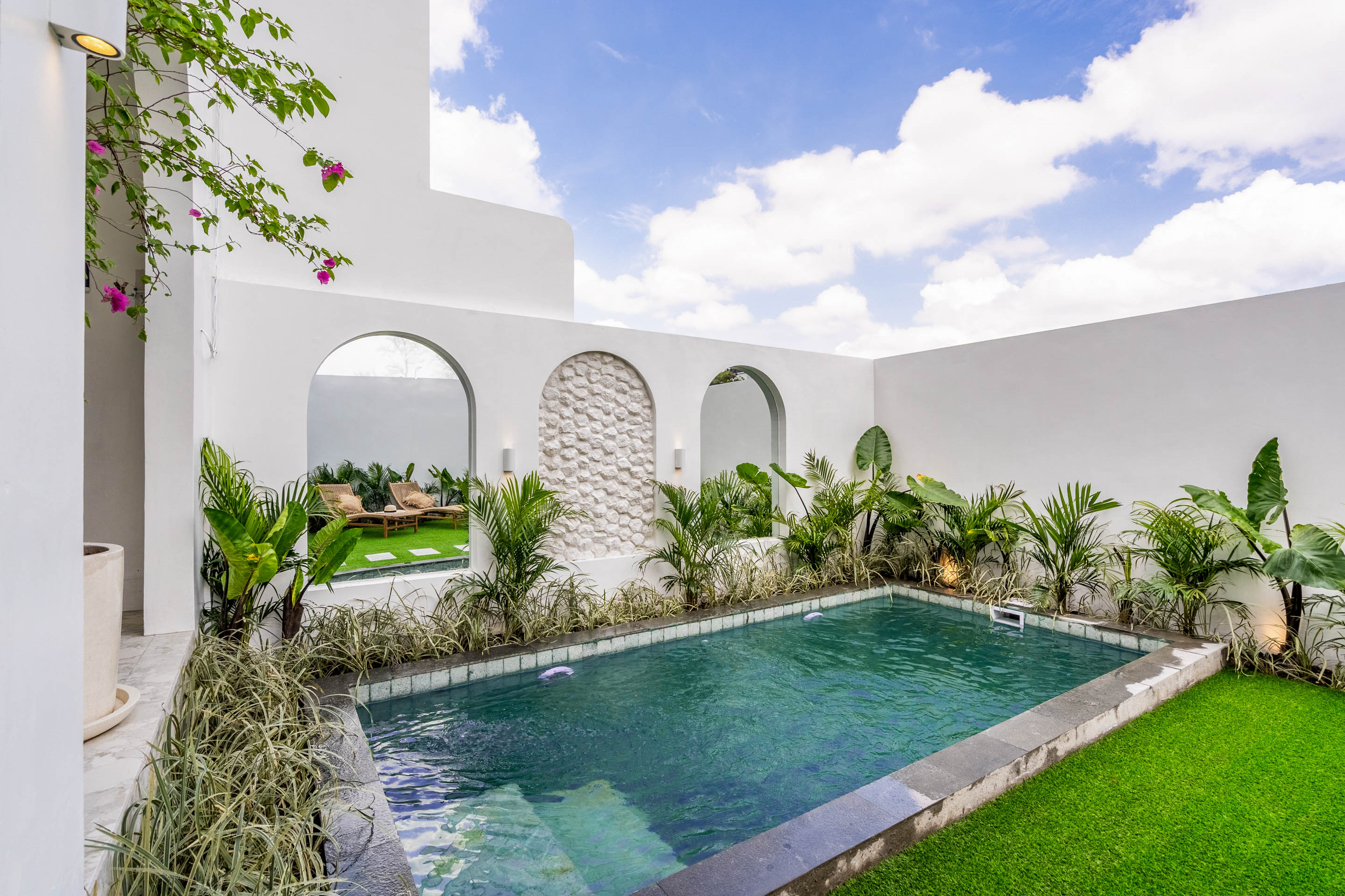 UNU Villas Pererenan — private infinity pool